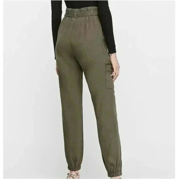 Express high waisted cargo twill utility jogger - Picture 5 of 13